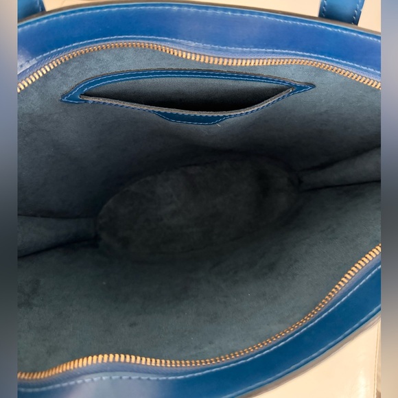 Louis Vuitton Elegant Epi Saint Jacques Blue Tote - Picture 11 of 14